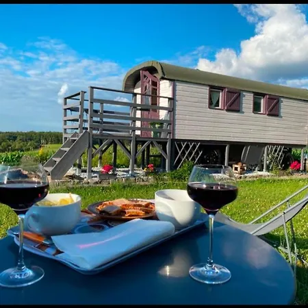 Camping La Roulotte Belle Fleur Saint-Nabord