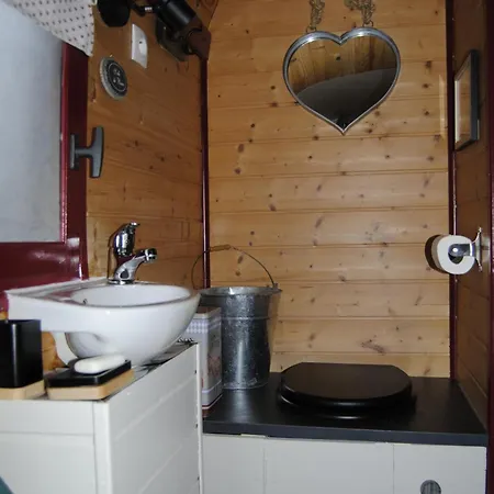 La Roulotte Belle Fleur Campeggio Saint-Nabord